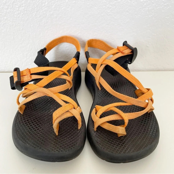Chaco orange outdoor sandals Sz 6 - Picture 2 of 5
